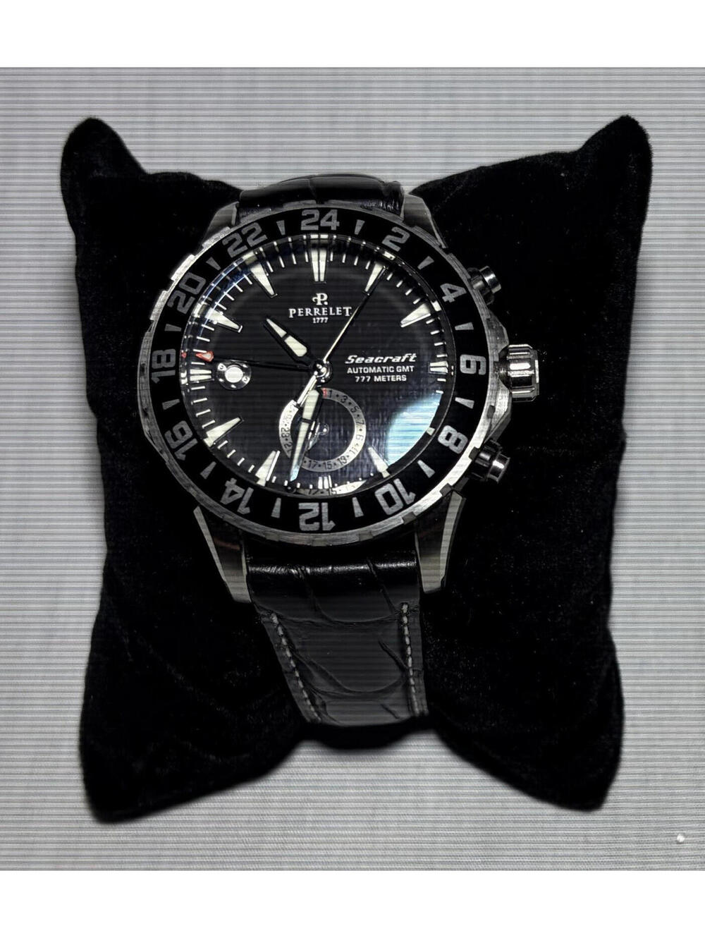 Perrelet Seacraft GMT A1055 Automatic Diver 777M Swiss Watch Crocodile Strap
